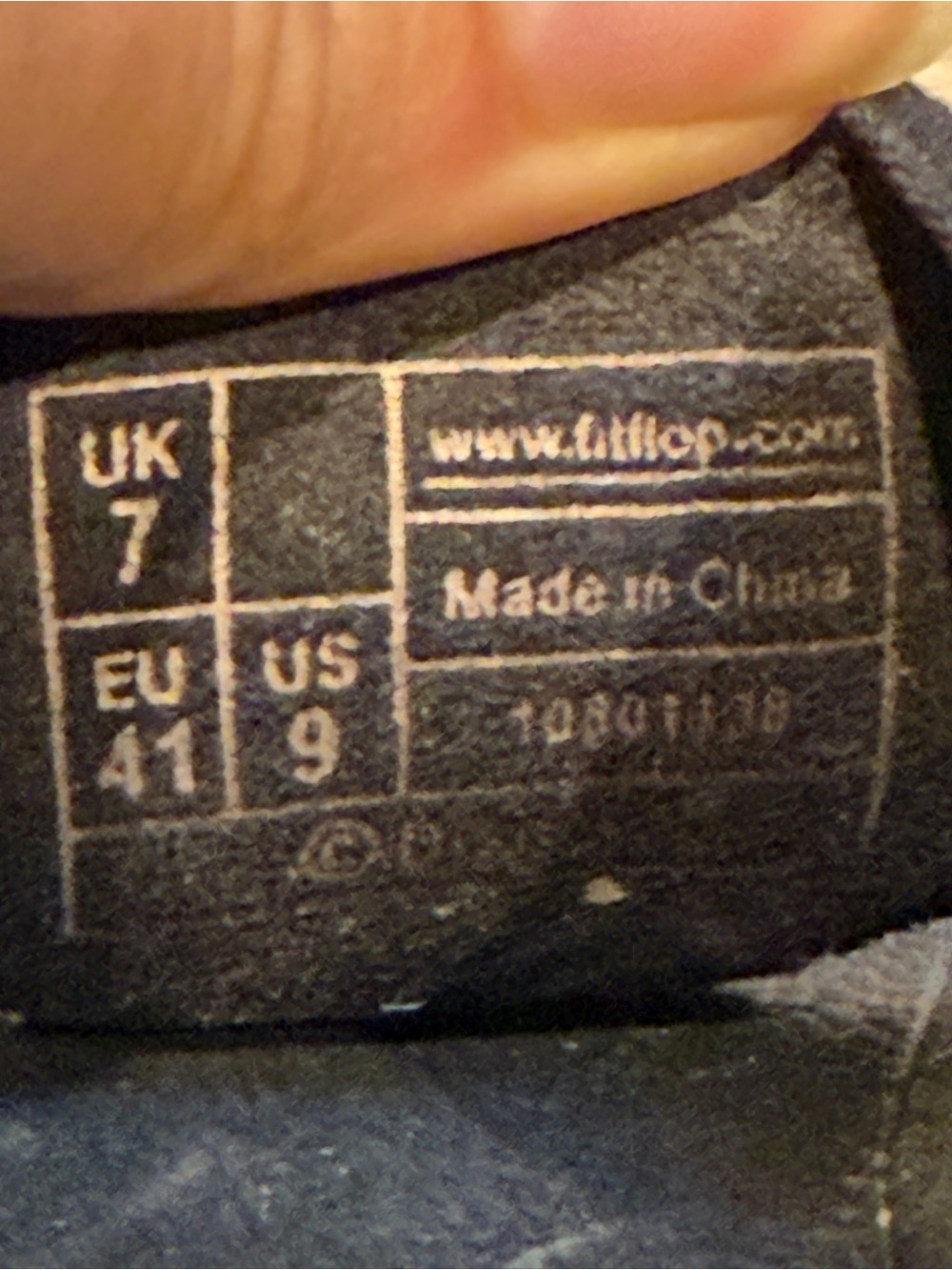 FITFLOP Black DISNEY Patent Logo Thong Sandals - Picture 9 of 9